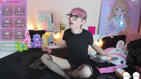 Strawberry_Kitty_ webcam model stream image