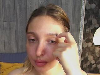 Harley Brooklyn webcam flirt4free model stream image
