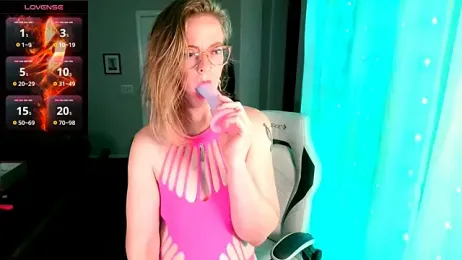 britteebee webcam model stream image