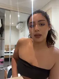 chloerossi18 webcam stripchat model stream image