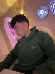 Logan_smith1 webcam stripchat model stream image