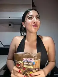 Sofia_Collins- webcam model stream image