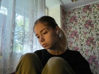 Carri Baptise webcam model stream image