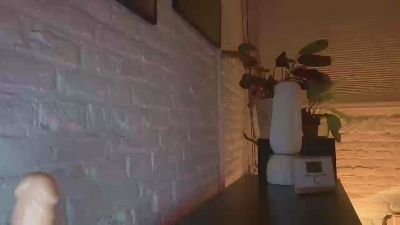 SirWoodyScott webcam model stream image