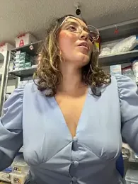 Kay_LustyWife webcam model stream image