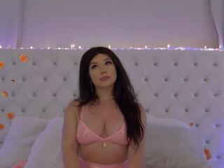 B Alice webcam model stream image