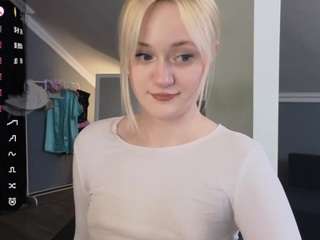 flory-white webcam model stream image