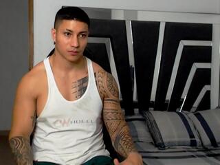 Noah Harris webcam model stream image