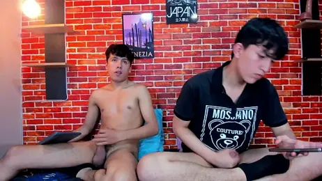 Hoot_boyss_ webcam model stream image