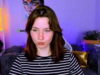 queen-tasty webcam model stream image