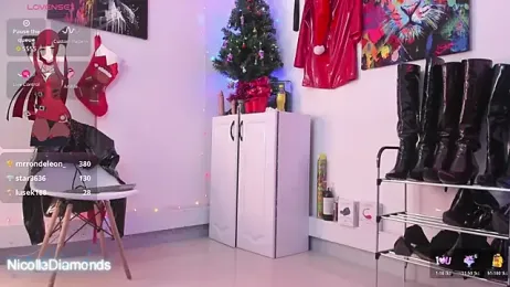 NicolleDiamonds_cg webcam model stream image