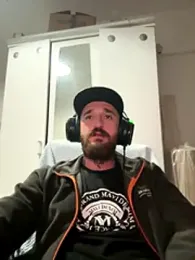 krerem webcam model stream image