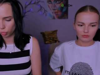 danna-li webcam model stream image