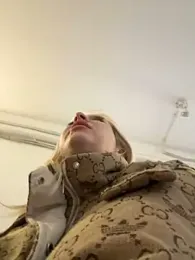 LikaCat webcam model stream image