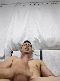 MrWolfHot webcam model stream image