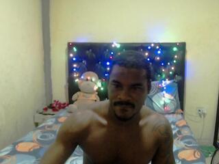 Mathias Miller webcam model stream image