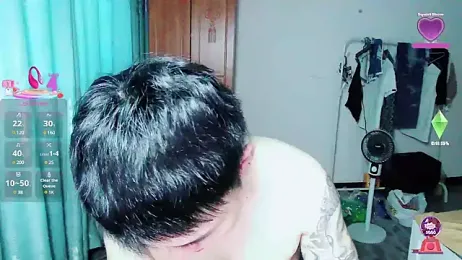 Azyrrgg webcam model stream image