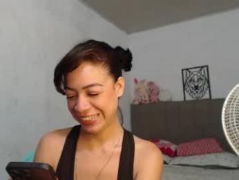 bat_777 webcam model stream image