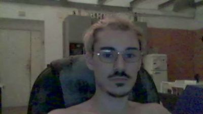 br0k3nSyst3m webcam model stream image