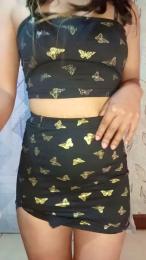 Arnah_ webcam model stream image