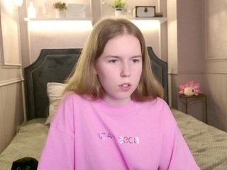 Alida Brace webcam flirt4free model stream image
