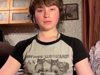 adrienemartire webcam model stream image