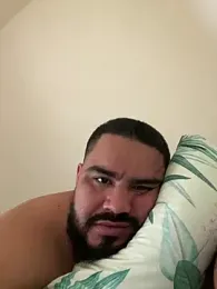 MichaelBear_ webcam model stream image