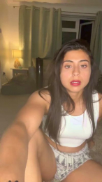 Yeahyeahyeah247 webcam model stream image