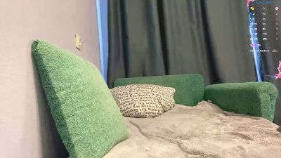 NanceeEar webcam model stream image