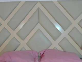 sscarleth-1 webcam model stream image