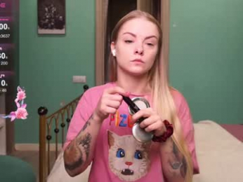 lili_01 webcam model stream image