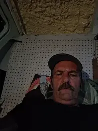 Hotbodyscottie webcam model stream image
