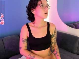 felicitynesbar webcam model stream image