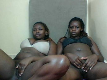 Badsgirles webcam model stream image