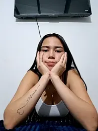Julycol webcam model stream image