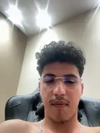 henrids webcam model stream image