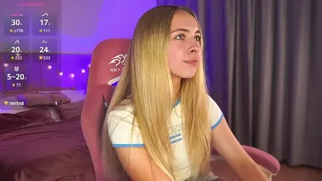 ShinyBarbie webcam model stream image