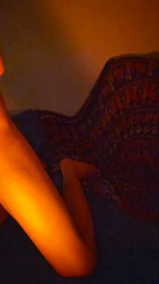 HotRedAlien webcam model stream image