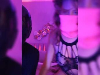 DarwinandLilu webcam bongacams model stream image