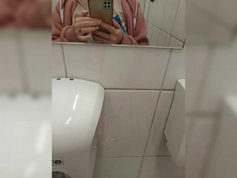 Suzanna3 webcam model stream image