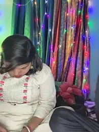 Mis_malika2 webcam model stream image