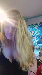 Lexona_Luxx webcam cam4 model stream image