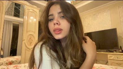 UdelaCresswell webcam model stream image