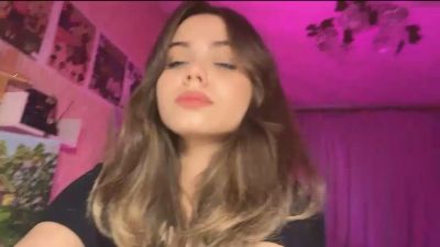 UdelaCresswell webcam model stream image