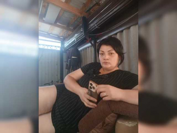 Ailin2 webcam model stream image