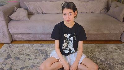 LoisBuys webcam model stream image