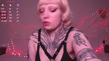 tradishka webcam model stream image