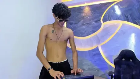 Sex_Boy_33_ webcam model stream image