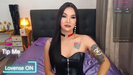 QueenYhurieX webcam model stream image
