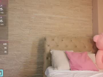 sarahadams webcam model stream image